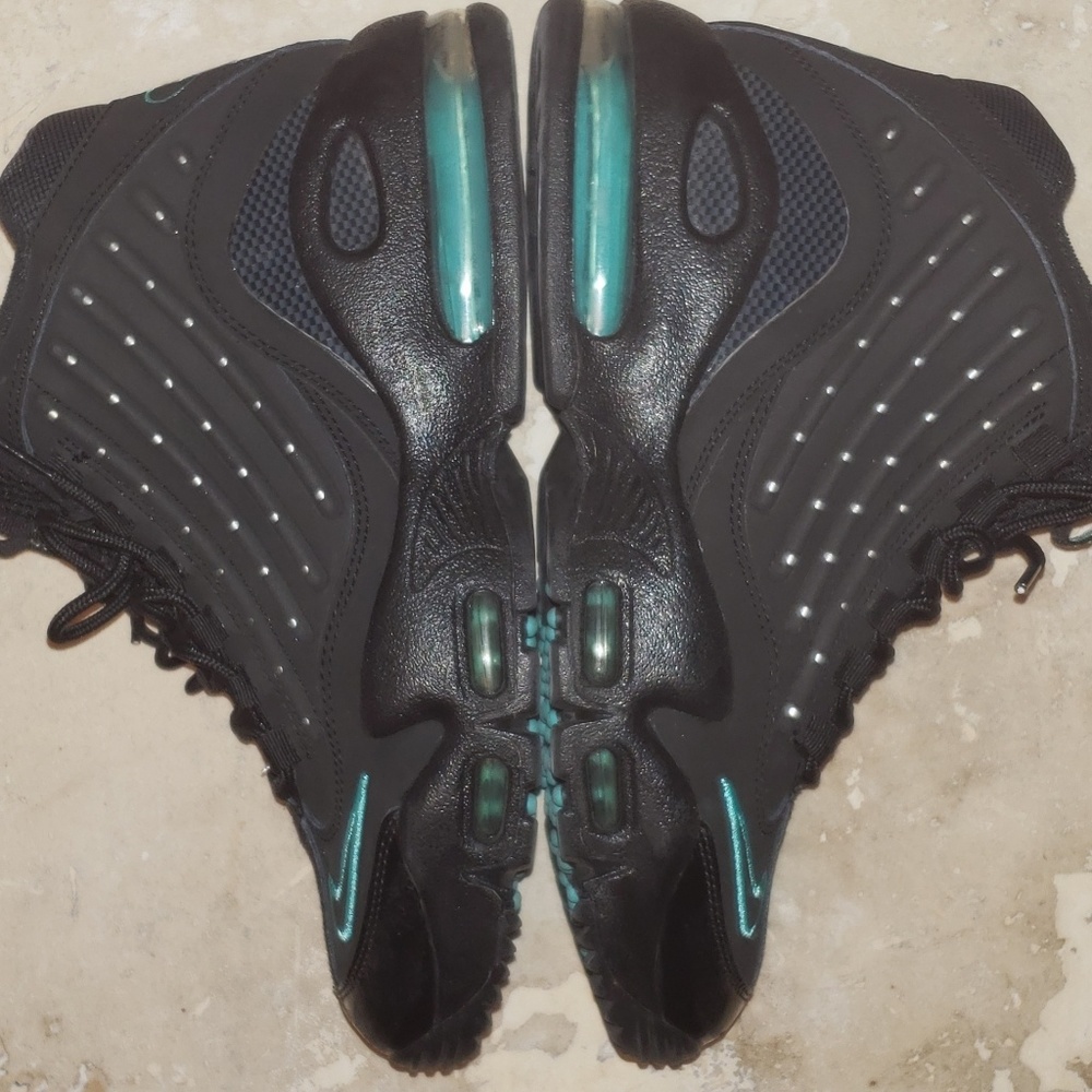 Nike athletic men's shoes